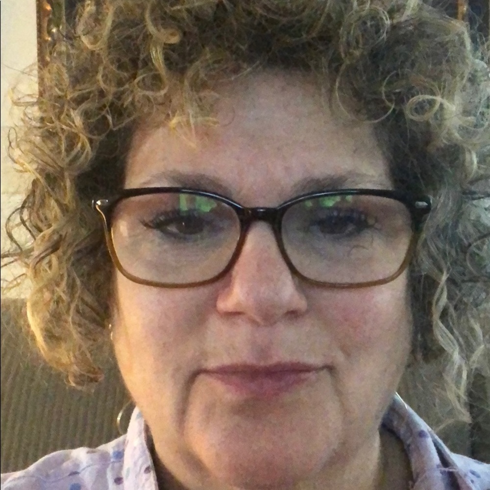 Meet your Posher, Nadine